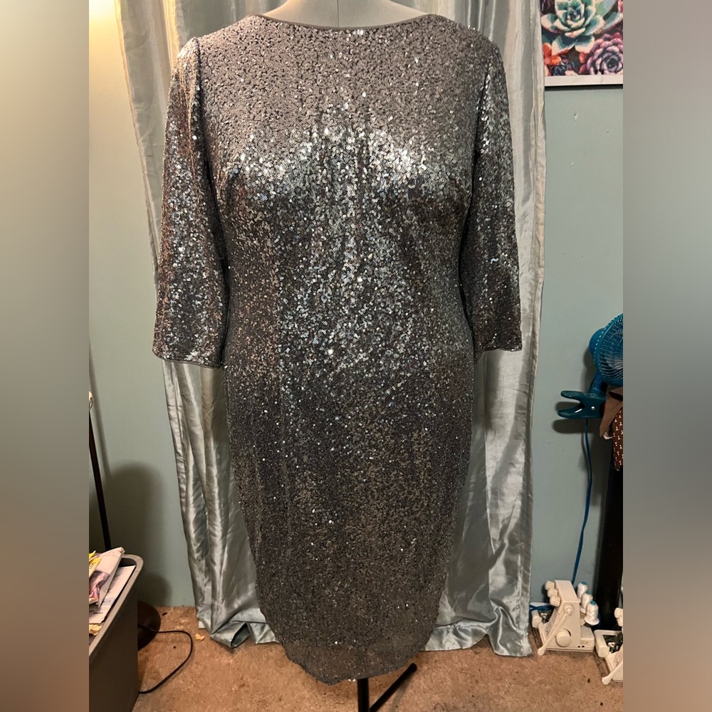 Silver sequined dress, great cruise wear